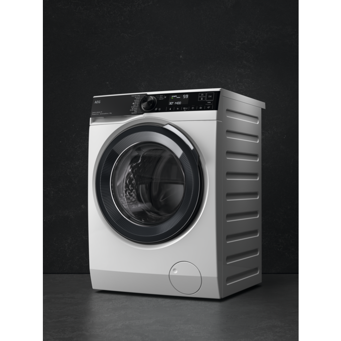 AEG - 9 kg washing machine - LFR83966OP