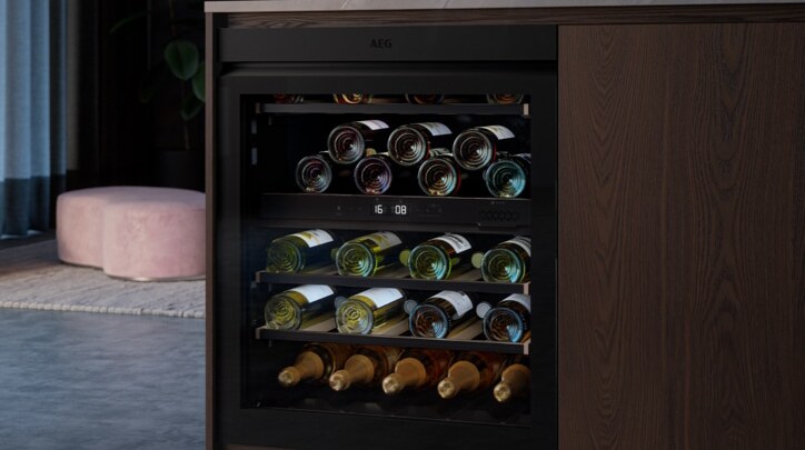 Chłodziarka do wina w kuchni